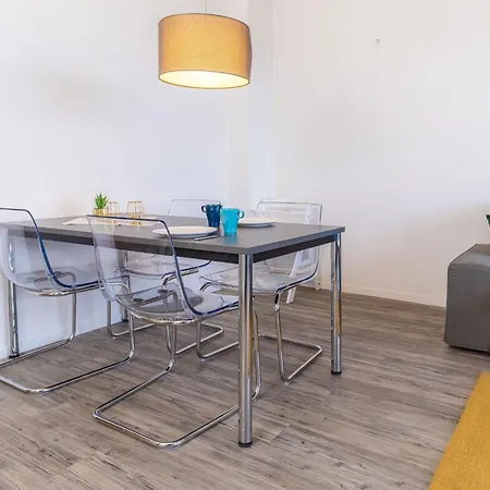 Apartment Seaside Mit Direkter Strandblick & 2 Balkone By Interhome * Harrislee