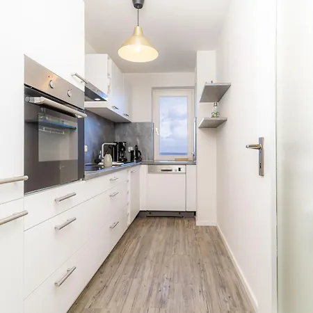 Apartment Seaside Mit Direkter Strandblick & 2 Balkone By Interhome Apartman
