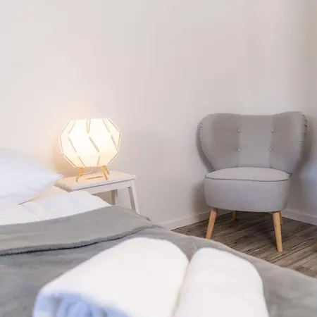 Apartment Seaside Mit Direkter Strandblick & 2 Balkone By Interhome Apartman